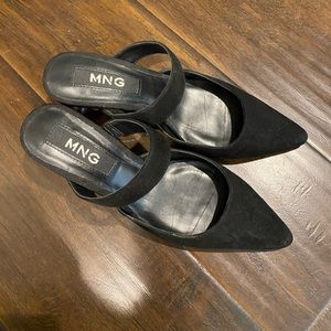 MANGO mule shoes. 80%NEW.